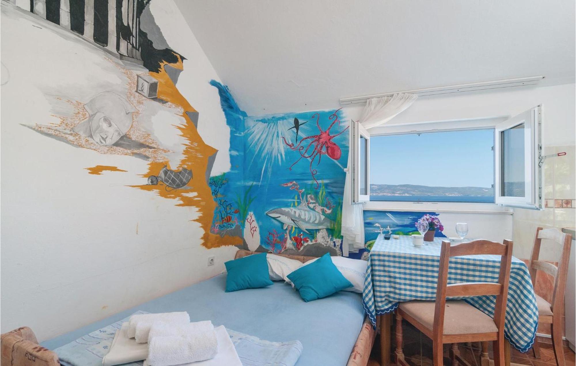 Gorgeous Apartment In Omis With House Sea View Omiš Exterior foto