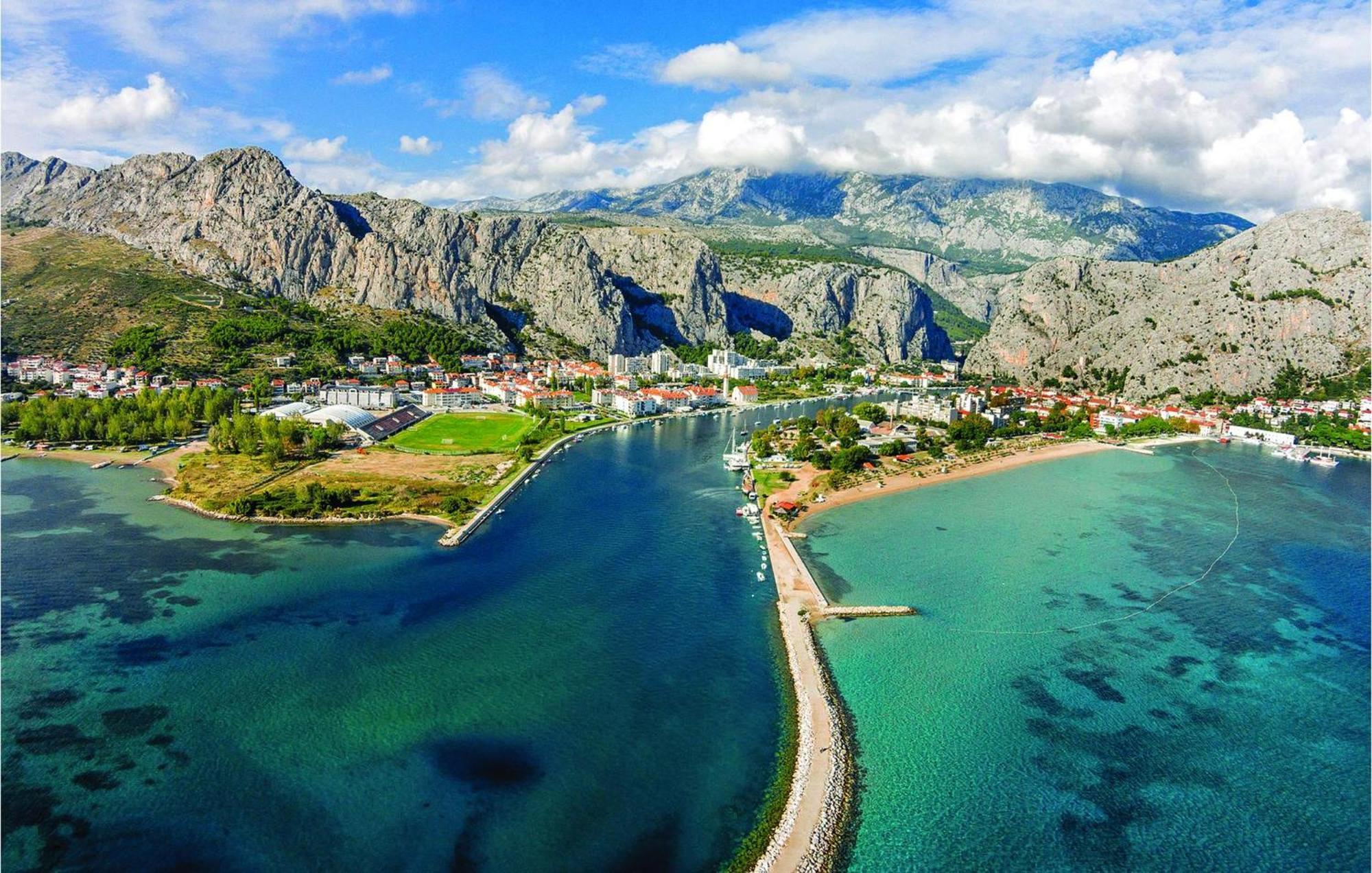 Gorgeous Apartment In Omis With House Sea View Omiš Exterior foto