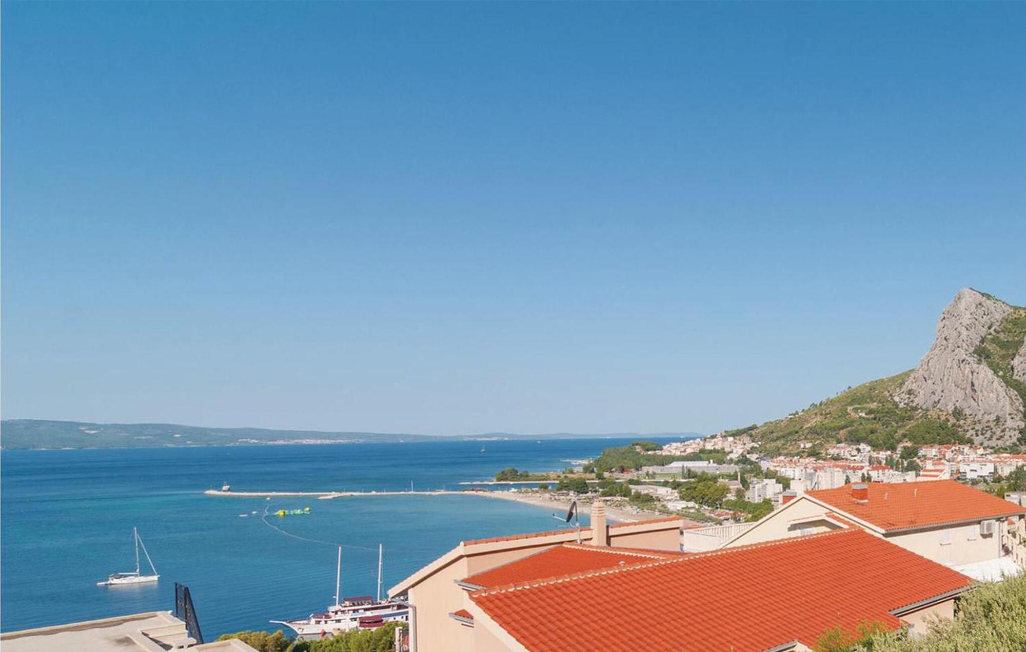 Gorgeous Apartment In Omis With House Sea View Omiš Exterior foto